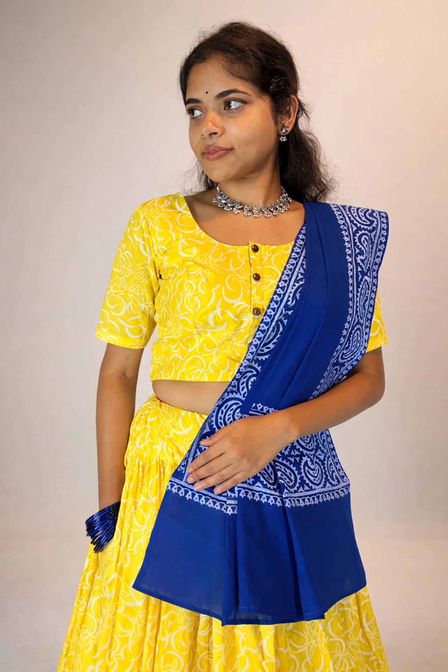 Detailed view of hand block print blouse and dupatta of Neelambari gopi skirt set